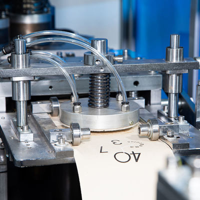 Tampa fria descartável do copo da cola da bebida que faz a economia de poder DJP-145 da máquina
